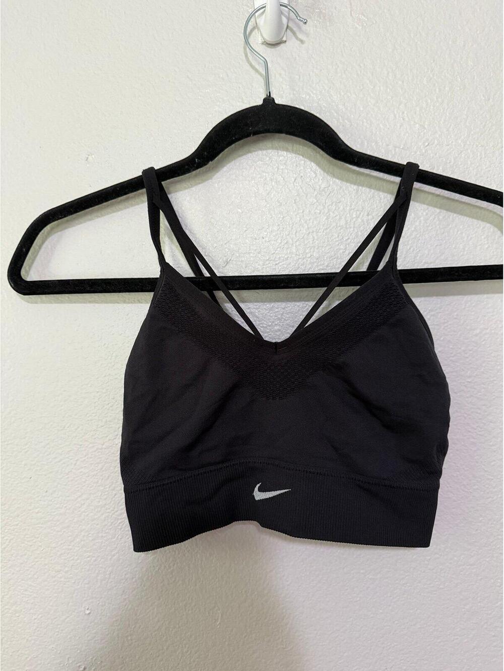 Nike seamless sports bra size small no pads